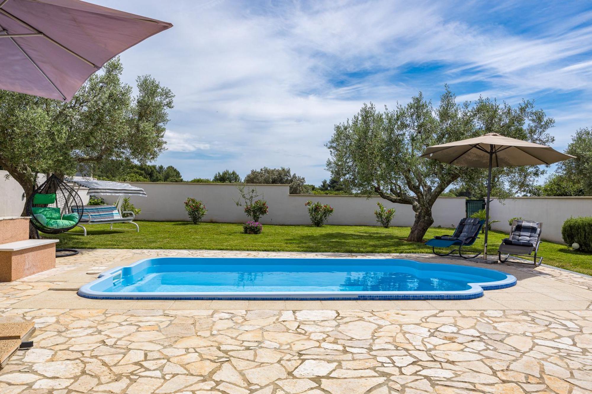 Villa Sunny Olive Peroj Exterior photo