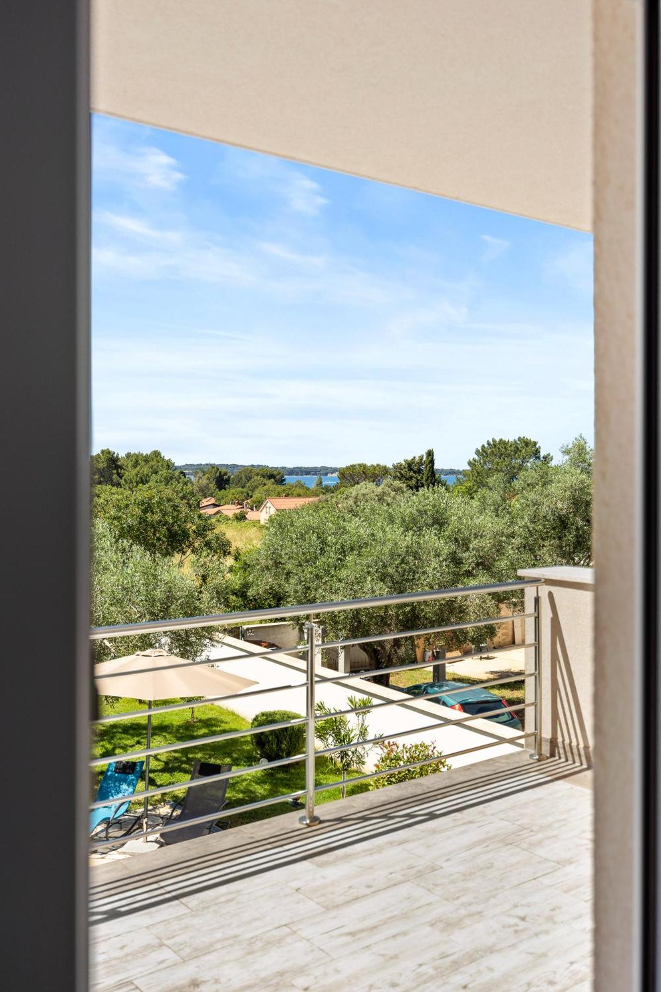 Villa Sunny Olive Peroj Exterior photo